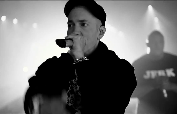 Video: Eminem Performs 