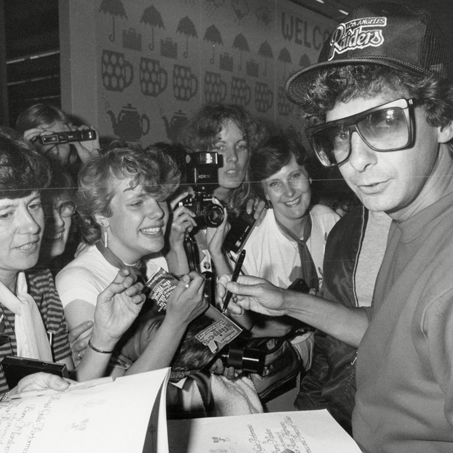 Barry Manilow Trying To Get The Feeling Again